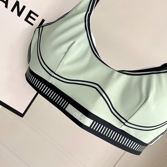 ALO Yoga Green Activewear Set Sz M - Picture 4 of 6